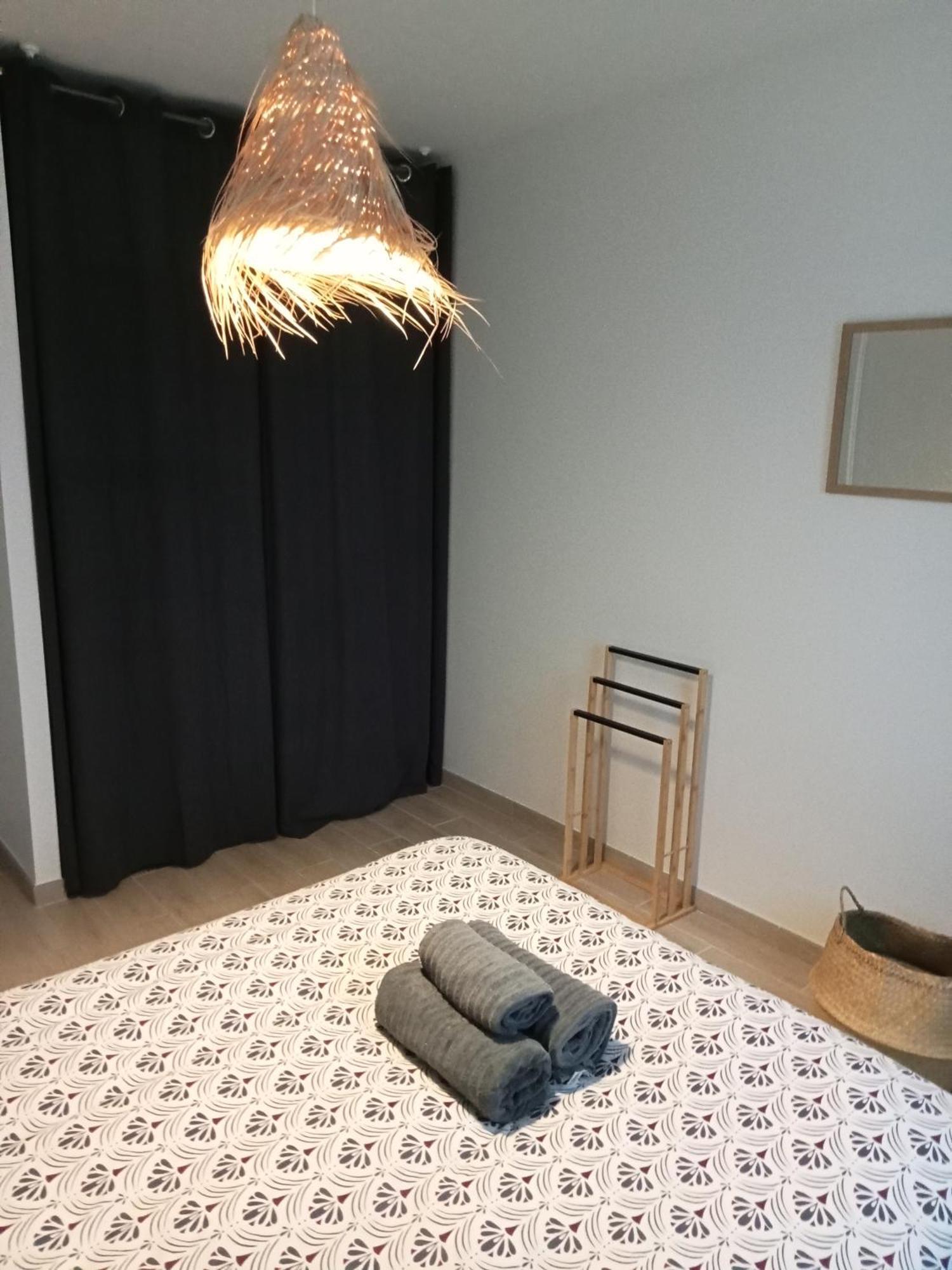 Comme A La Maison Sainte-Helene  Eksteriør bilde
